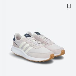 Light Purple Adidas Run 70s Sneaker (6)